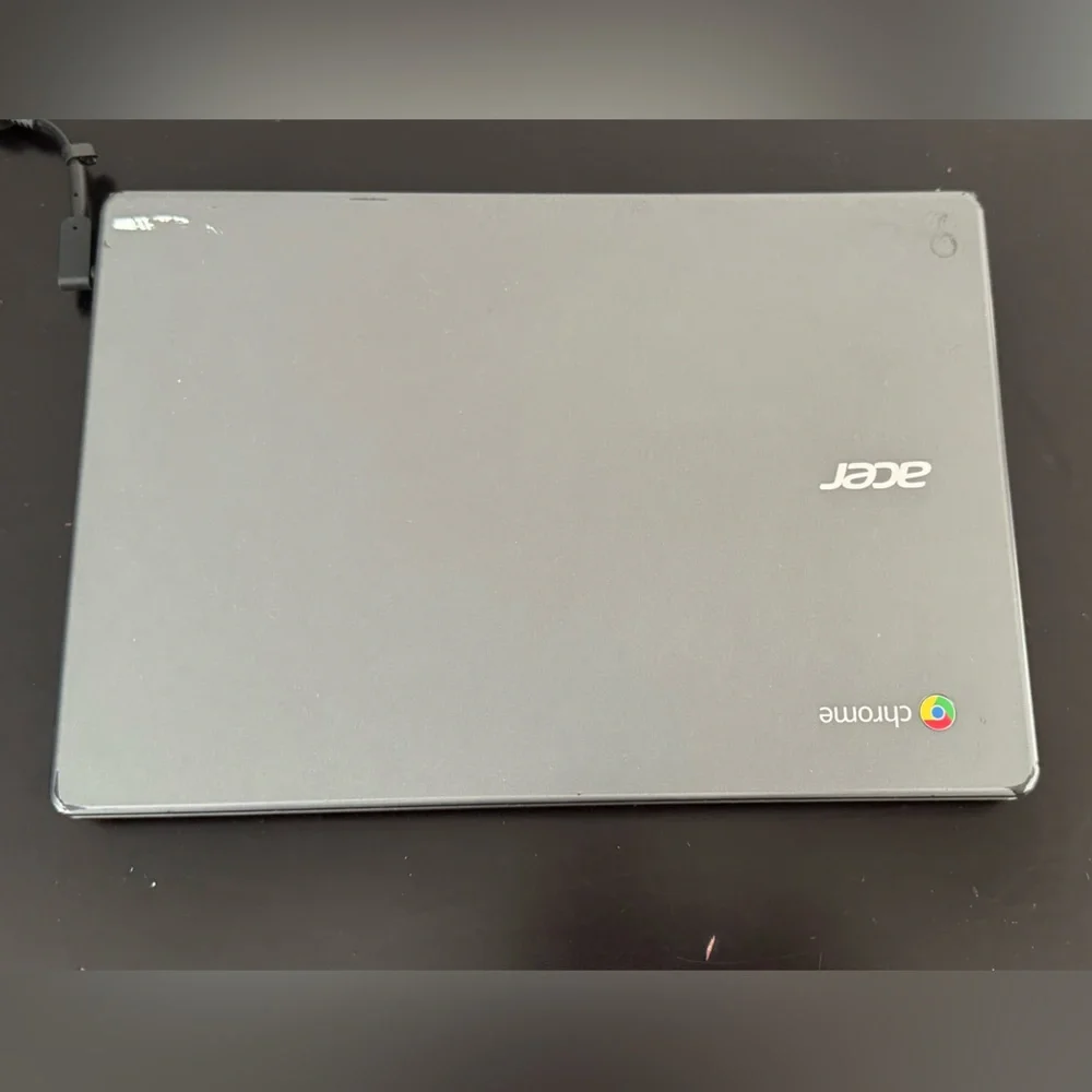 Acer Chromebook C720 [With Charger]